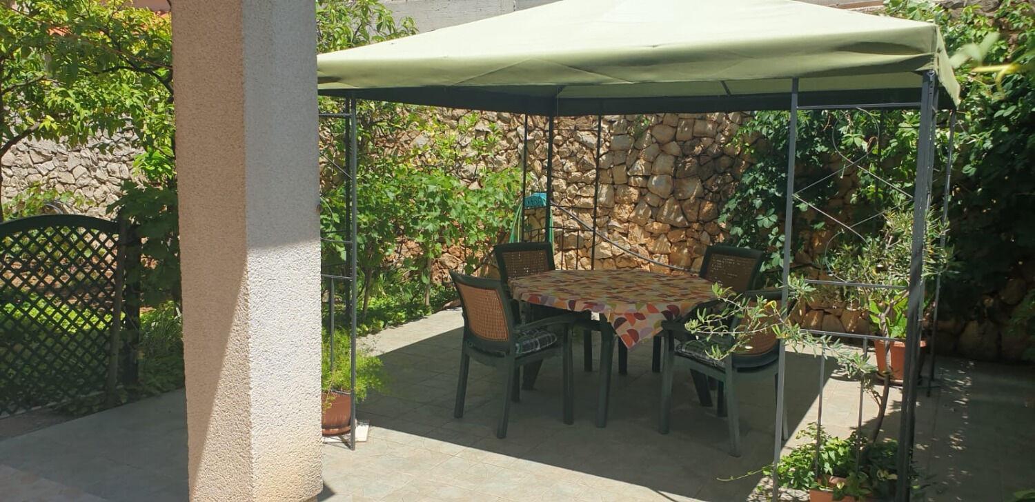 Apartments Biserka - 50 m from beach Trogir Exteriör bild